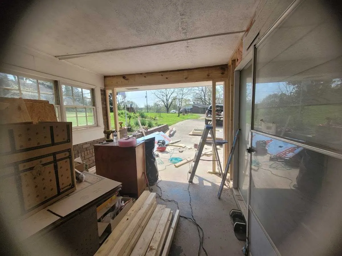 Air movers and dehumidifier for Drying & Dehumidification in Mount Joy